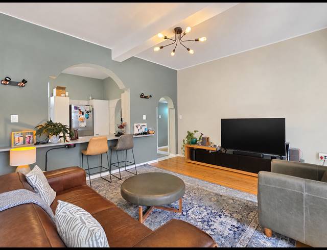 3 BEDROOM APARTMENT FOR SALE IN BANTRY BAY